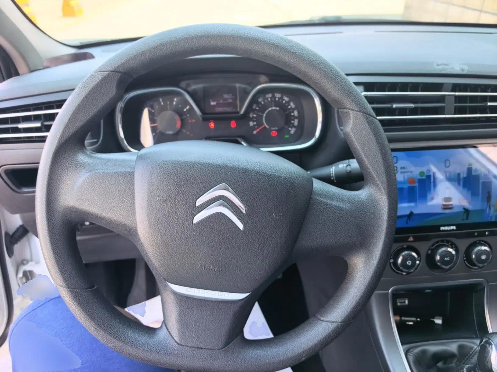 Citroen C4 Sega 2016 1.6L Manual Comfort Model — миниатюра 21