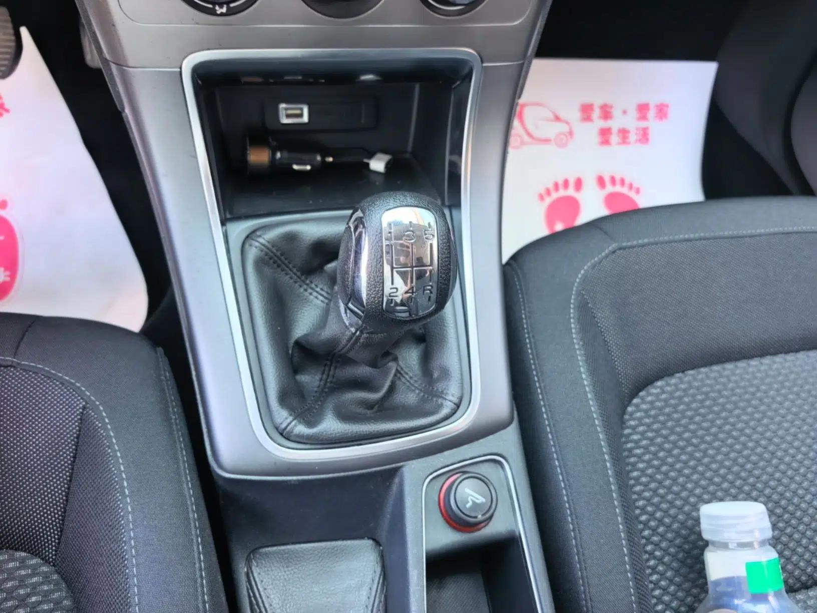 Citroen C4 Sega 2016 1.6L Manual Comfort Model — миниатюра 24