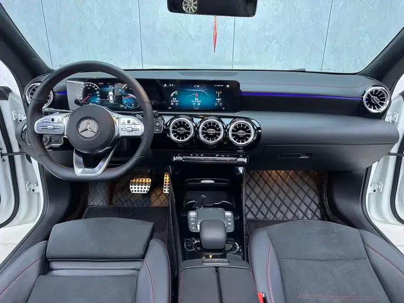 Mercedes-Benz CLA (Imported) 2021 CLA 200 Four-Door Coupe — миниатюра 16