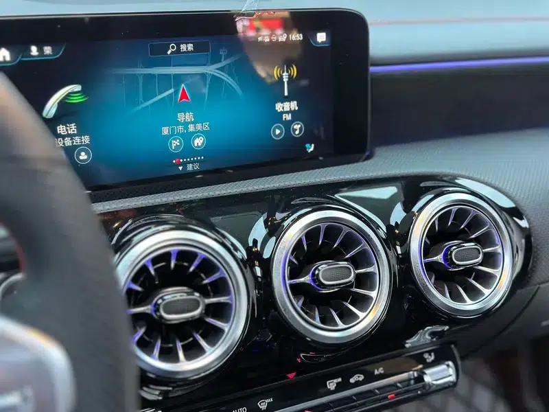 Mercedes-Benz CLA (Imported) 2021 CLA 200 Four-Door Coupe — миниатюра 17