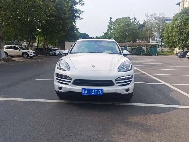 Cayenne 2014 Cayenne Platinum Edition 3.0T — миниатюра 2