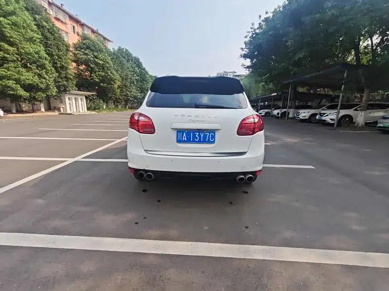 Cayenne 2014 Cayenne Platinum Edition 3.0T — миниатюра 6