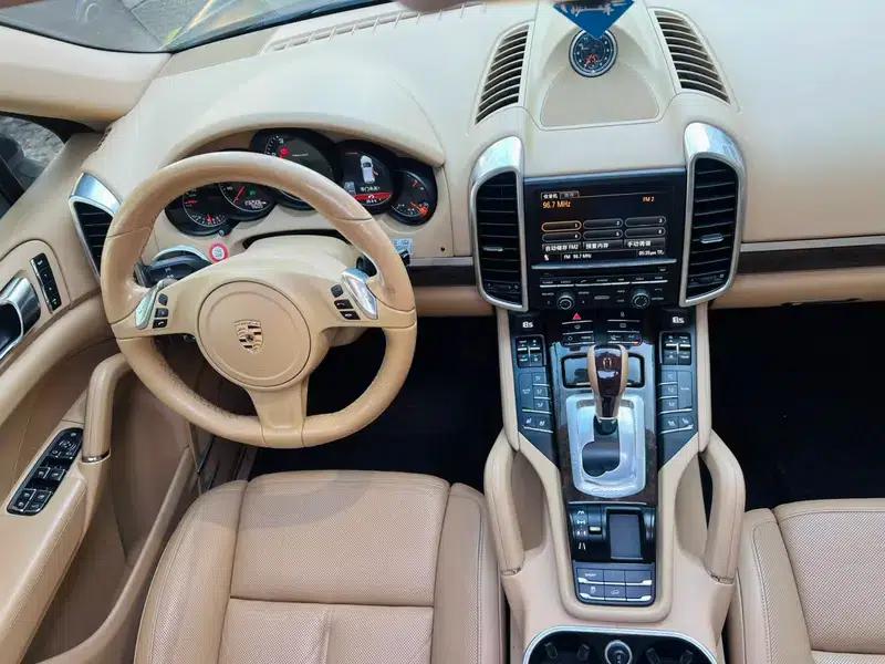 2014 Cayenne 3.0L Automatic 4WD 5-Seater (Parallel Import) — миниатюра 16