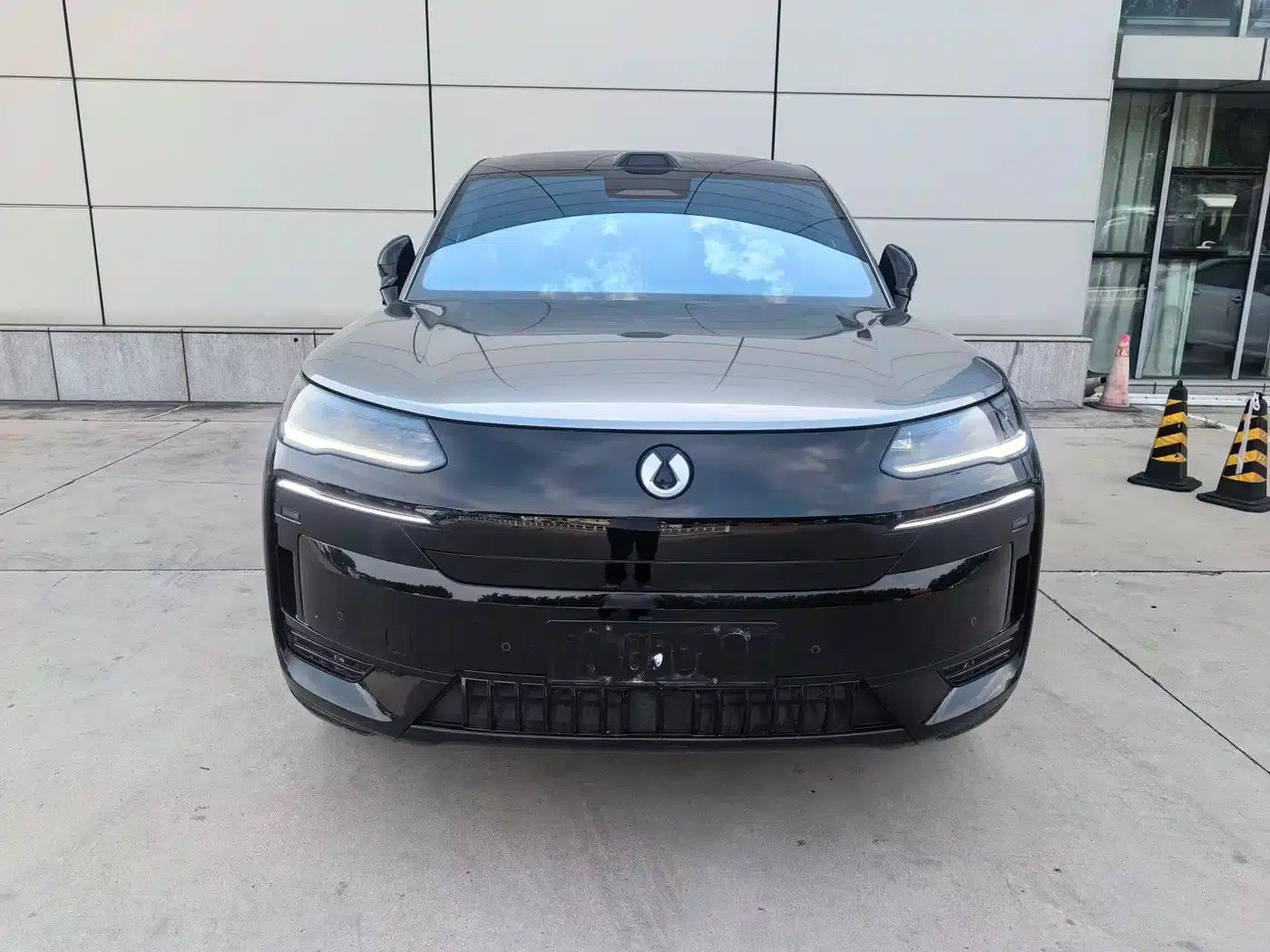 Denza N9 2025 Flagship Edition — миниатюра 2
