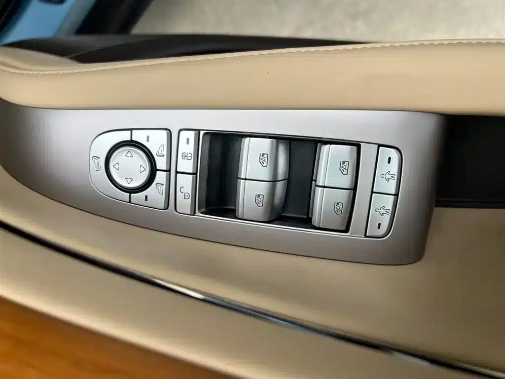 Denza N7 2024 630 AWD Intelligent Driving Max Edition — миниатюра 10
