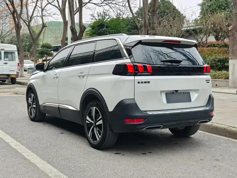 Peugeot 5008 2023 400THP True Love Edition 5-seater — миниатюра 4