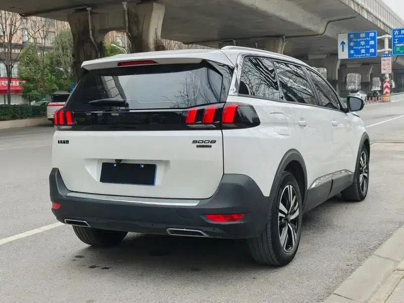 Peugeot 5008 2023 400THP True Love Edition 5-seater — миниатюра 6
