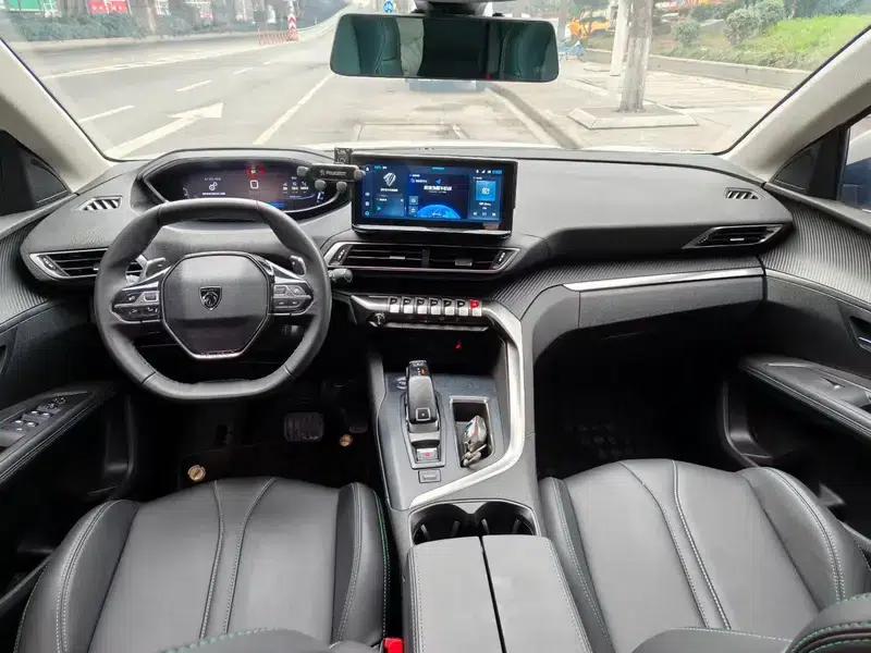 Peugeot 5008 2023 400THP True Love Edition 5-seater — миниатюра 7