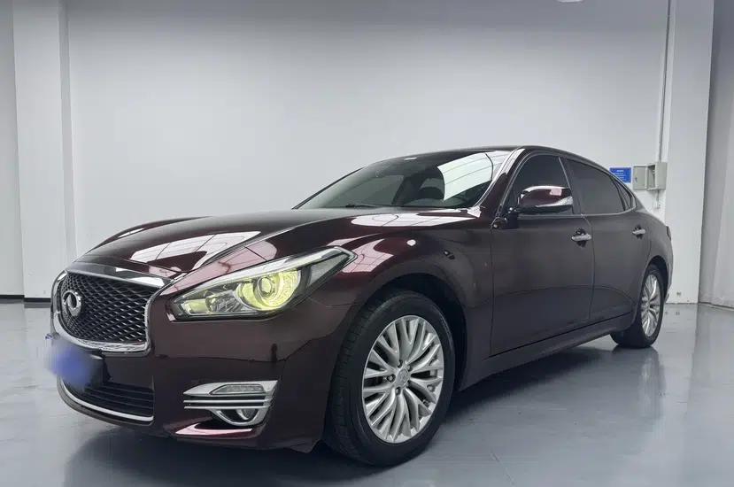 Infiniti Q70 2019 Q70L 2.0T Enjoyment Edition — миниатюра 1