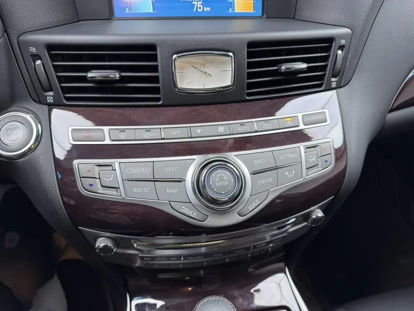 Infiniti Q70 2019 Q70L 2.0T Enjoyment Edition — миниатюра 33