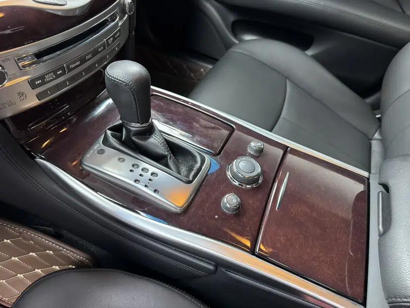 Infiniti Q70 2019 Q70L 2.0T Enjoyment Edition — миниатюра 34