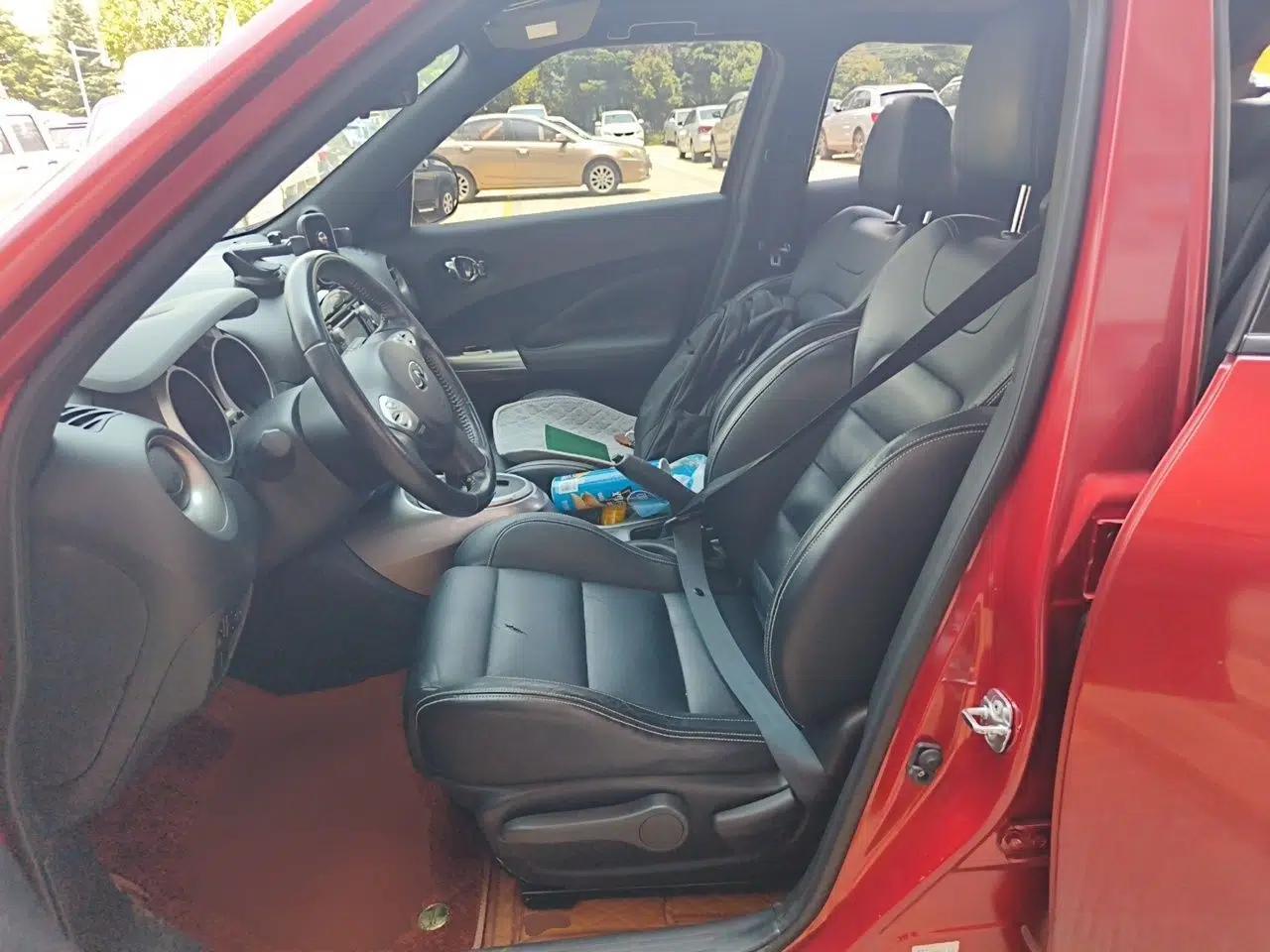 Infiniti ESQ 2014 1.6L Luxury Edition — миниатюра 15