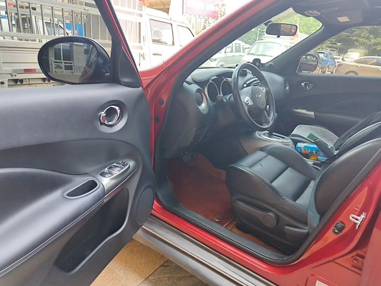 Infiniti ESQ 2014 1.6L Luxury Edition — миниатюра 16