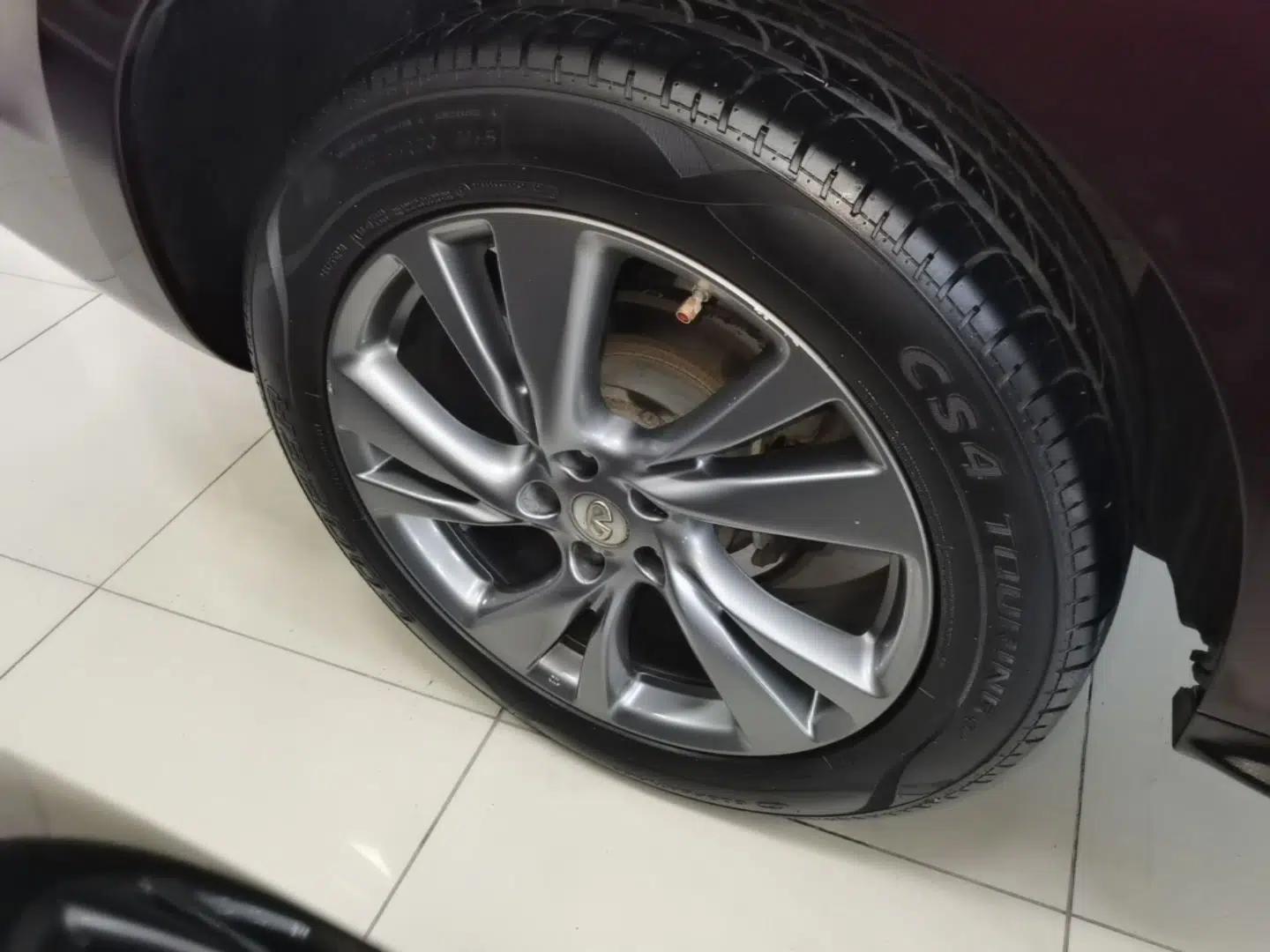 Infiniti QX60 2014 2.5 S/C Hybrid All-Wheel-Drive Versatile Edition — миниатюра 11