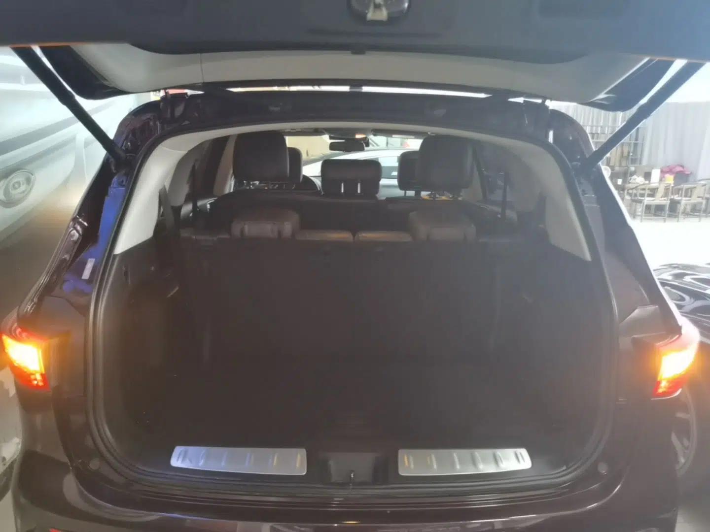 Infiniti QX60 2014 2.5 S/C Hybrid All-Wheel-Drive Versatile Edition — миниатюра 22