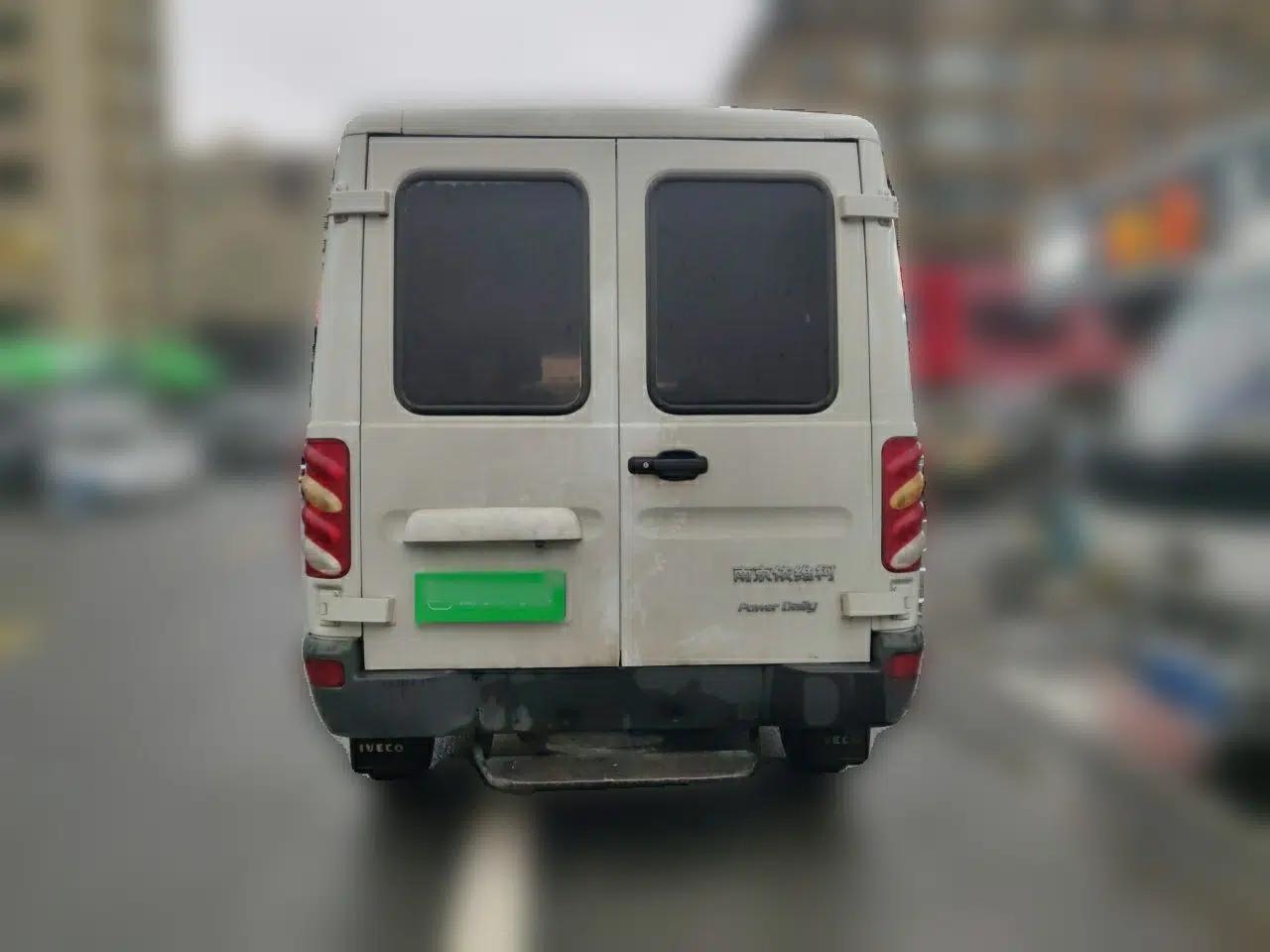 Iveco Power Daily 2012 2.5T-A32 Base Version — миниатюра 5