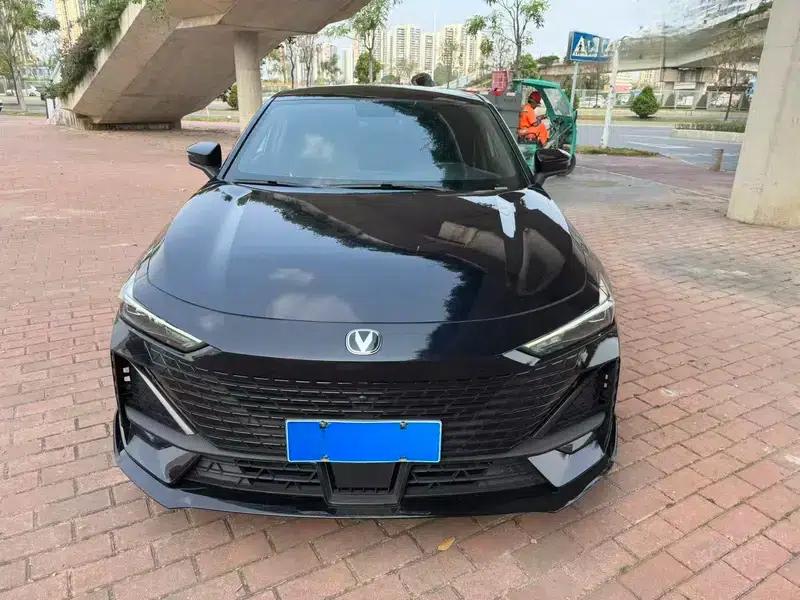 Changan UNI-V 2022 1.5T Sport Edition — миниатюра 2