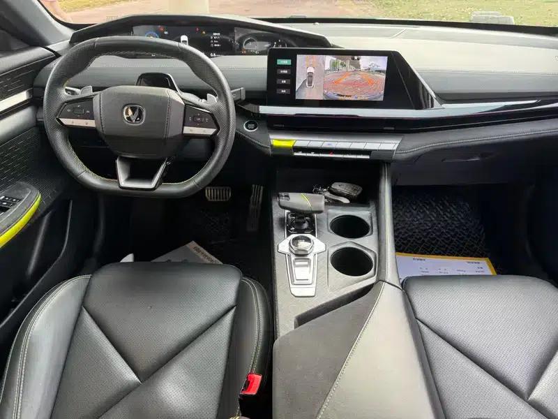 Changan UNI-V 2022 1.5T Sport Edition — миниатюра 13