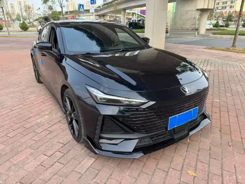 Changan UNI-V 2022 1.5T Sport Edition — миниатюра 3