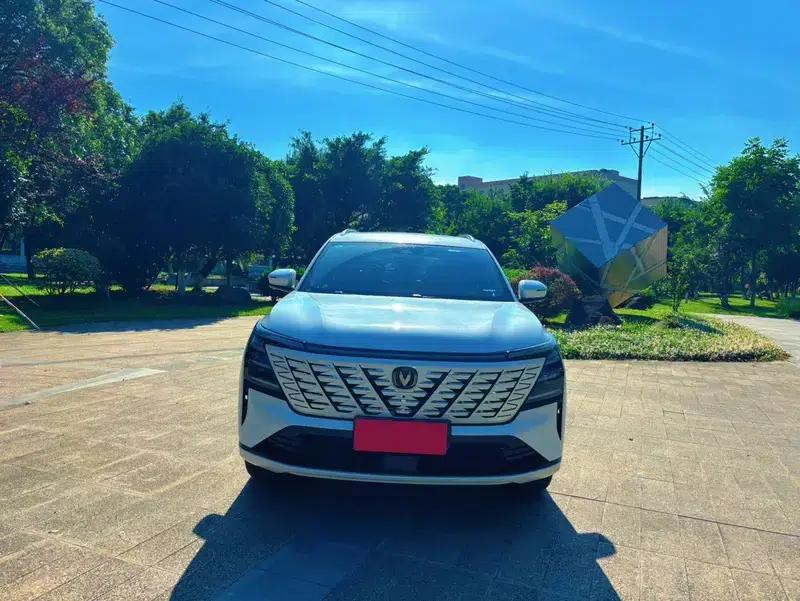Changan CS75 PLUS 2025 Fourth Generation 1.5T New Blue Whale Smart Flagship Edition — миниатюра 2