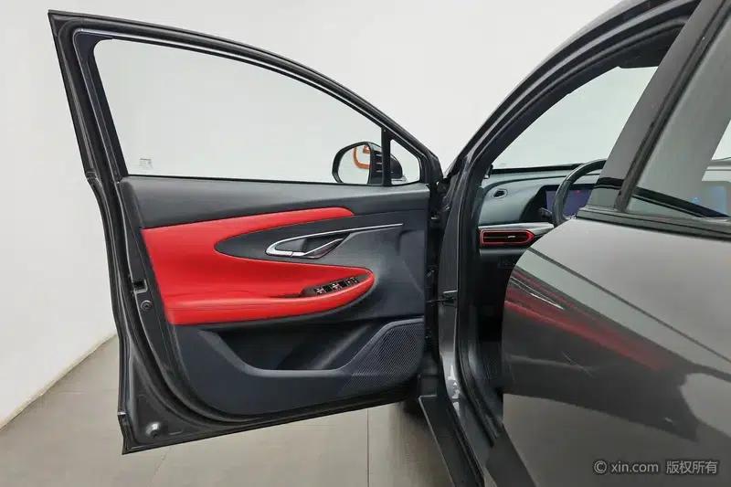 Changan UNI-T 2020 1.5T Premium Edition — миниатюра 21