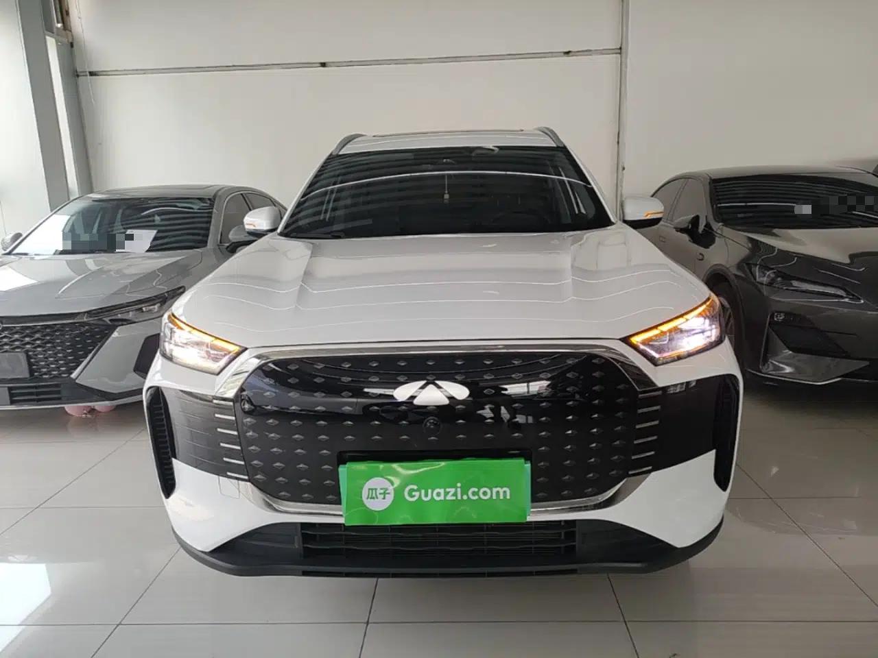 Chery Fengyun T8 2025 1.5T 130 km Luxury 7-Seater — миниатюра 2