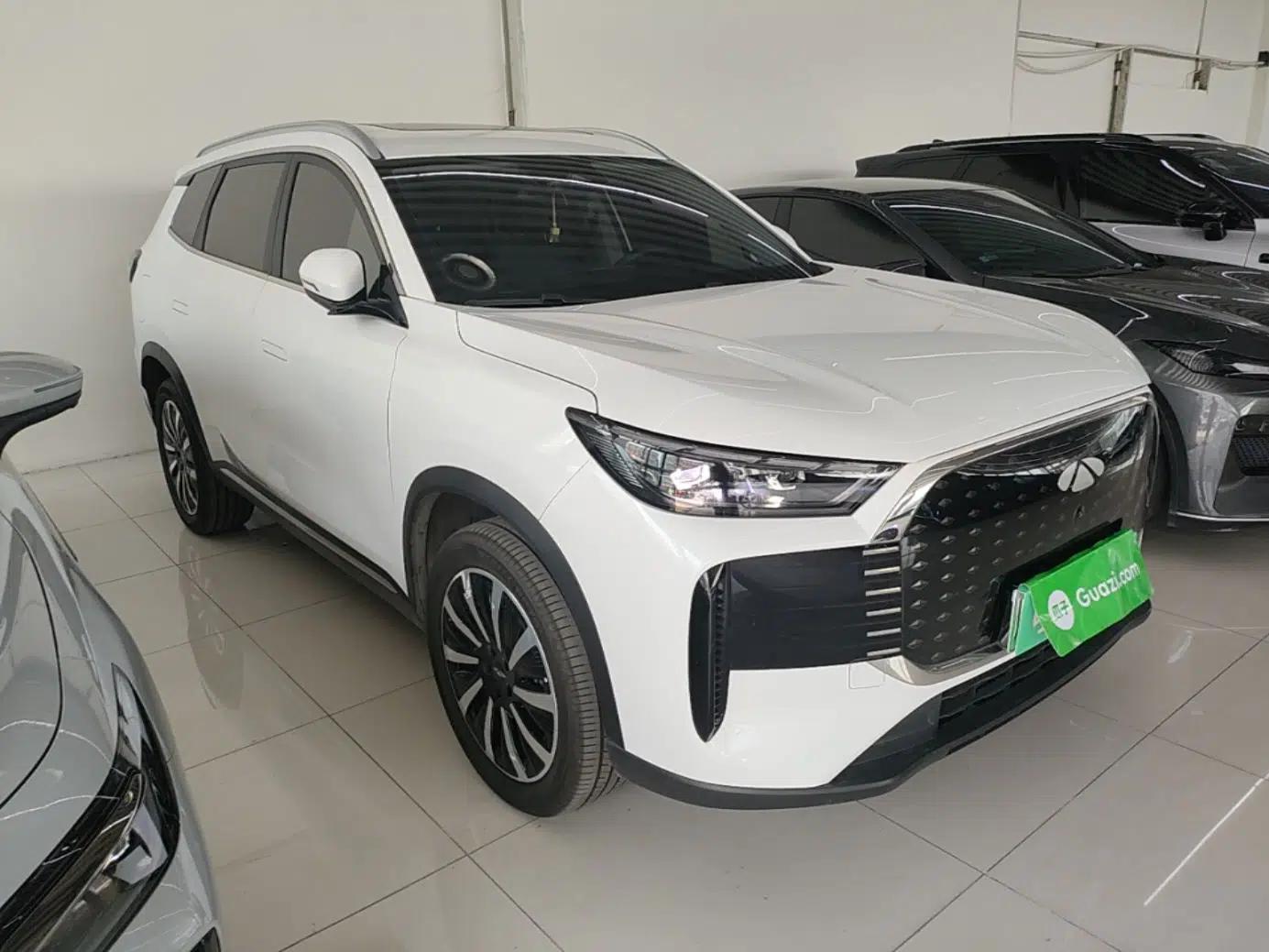 Chery Fengyun T8 2025 1.5T 130 km Luxury 7-Seater — миниатюра 12