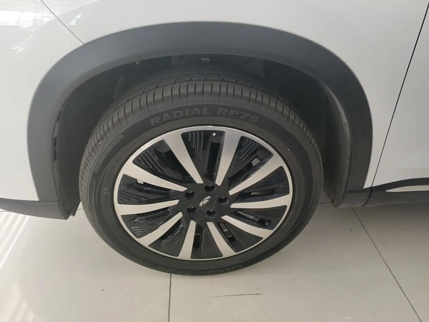 Chery Fengyun T8 2025 1.5T 130 km Luxury 7-Seater — миниатюра 15