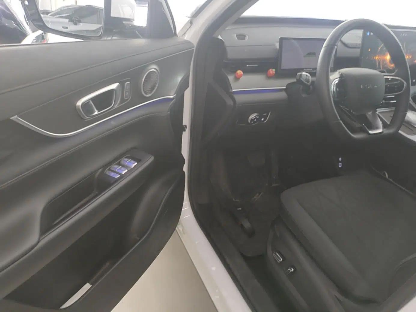 Chery Fengyun T8 2025 1.5T 130 km Luxury 7-Seater — миниатюра 23