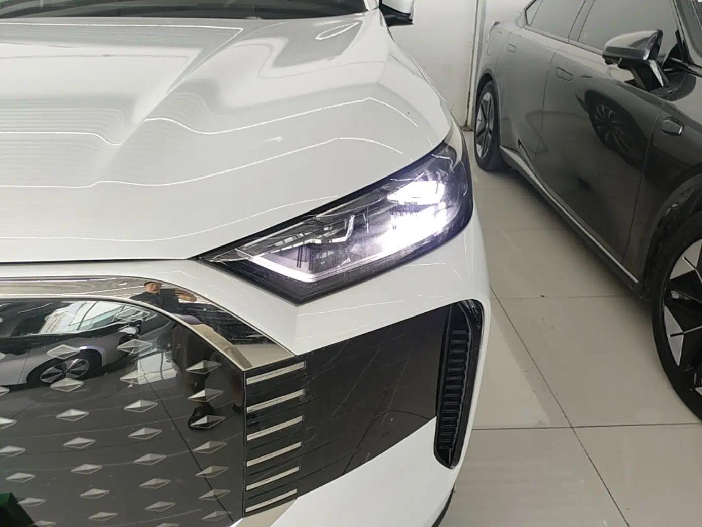 Chery Fengyun T8 2025 1.5T 130 km Luxury 7-Seater — миниатюра 8