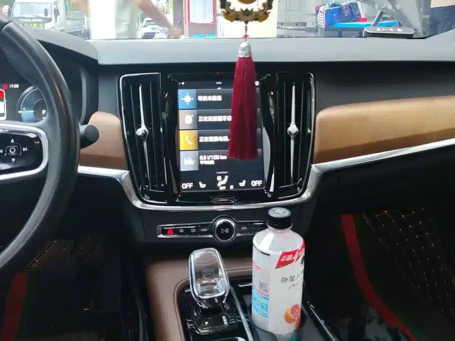 2021 Volvo S90 Plug-in Hybrid T8 E-Drive Hybrid Smart Luxury Edition — миниатюра 13