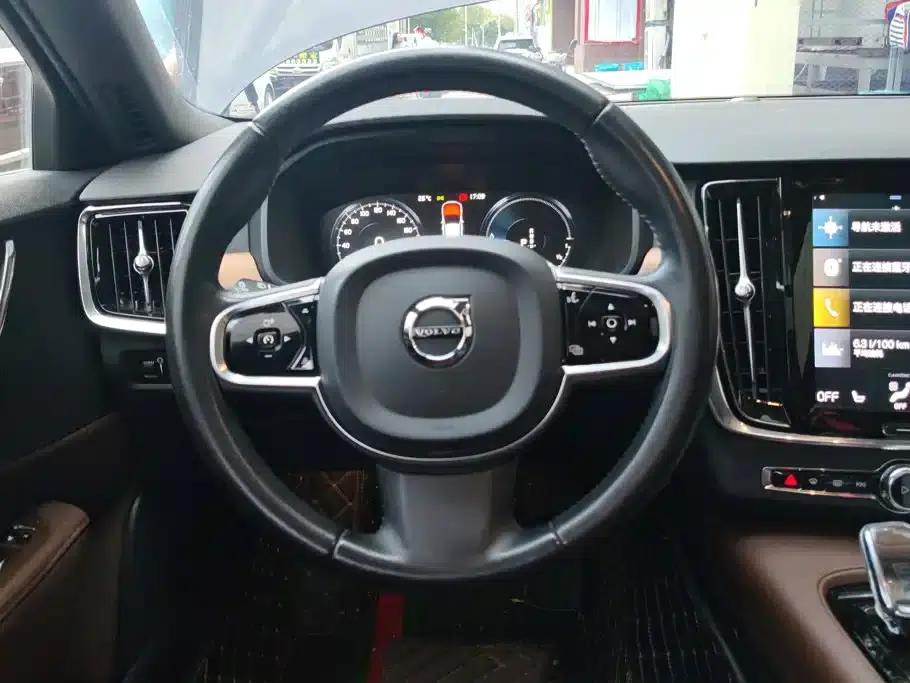 2021 Volvo S90 Plug-in Hybrid T8 E-Drive Hybrid Smart Luxury Edition — миниатюра 15