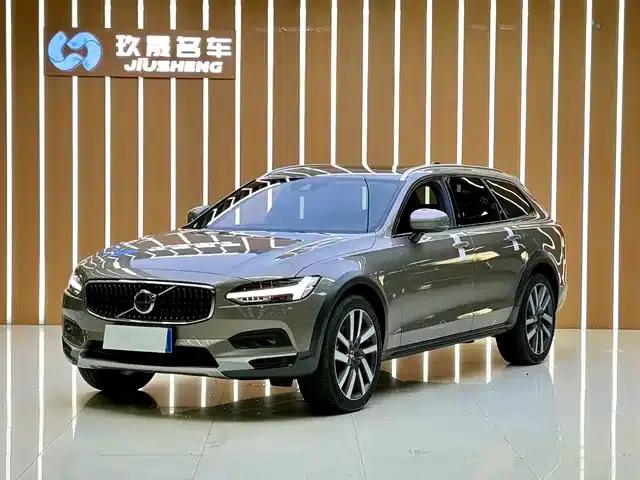 2021 Volvo V90 Cross Country B5 AWD Ultimate Edition