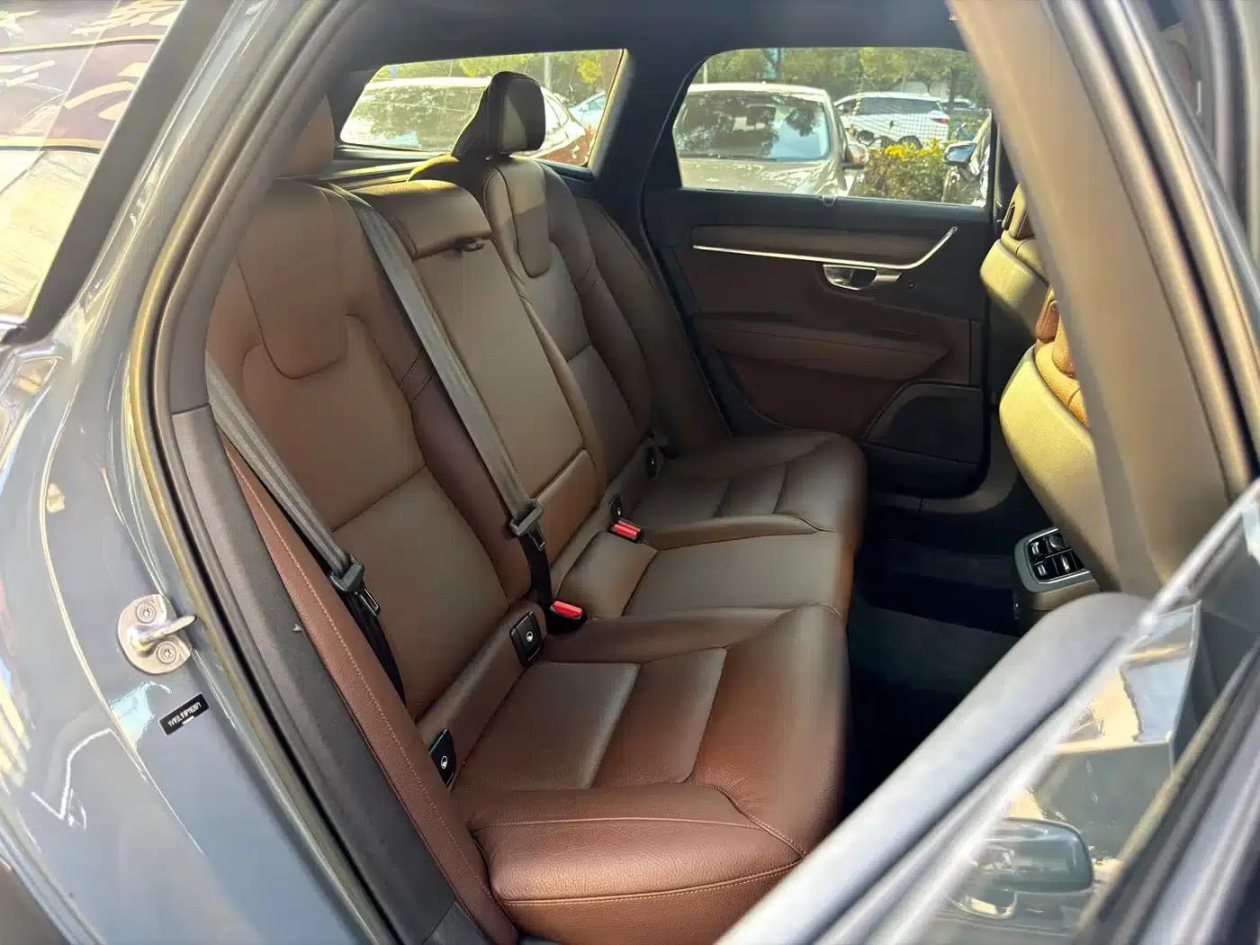2023 Volvo V90 Cross Country B5 AWD Smart Edition — миниатюра 21