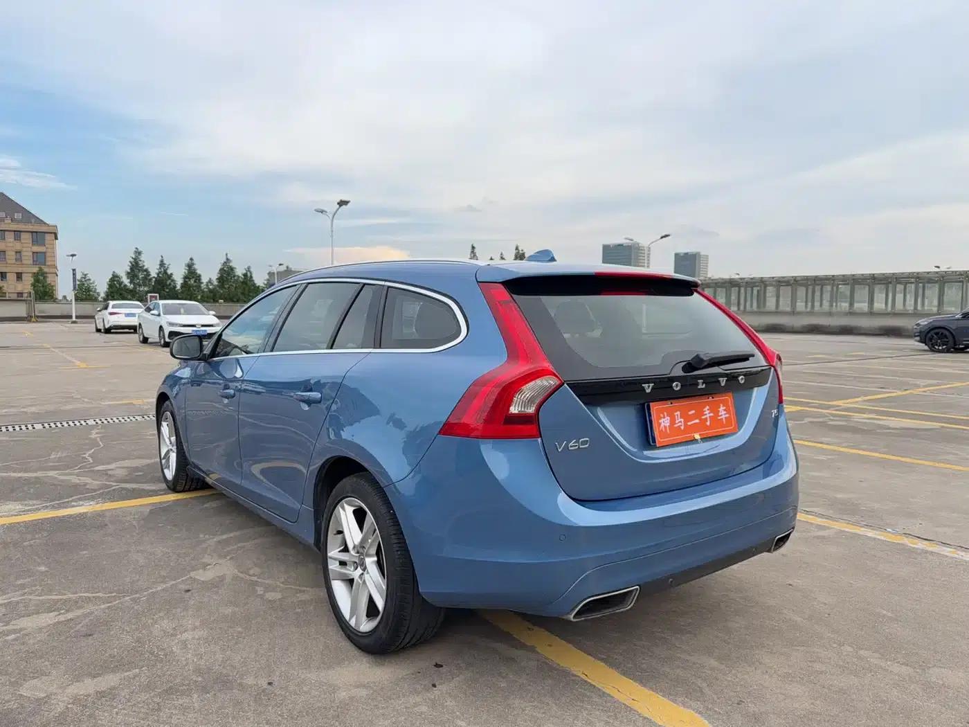 2015 Volvo V60 T5 Smart Edition — миниатюра 4