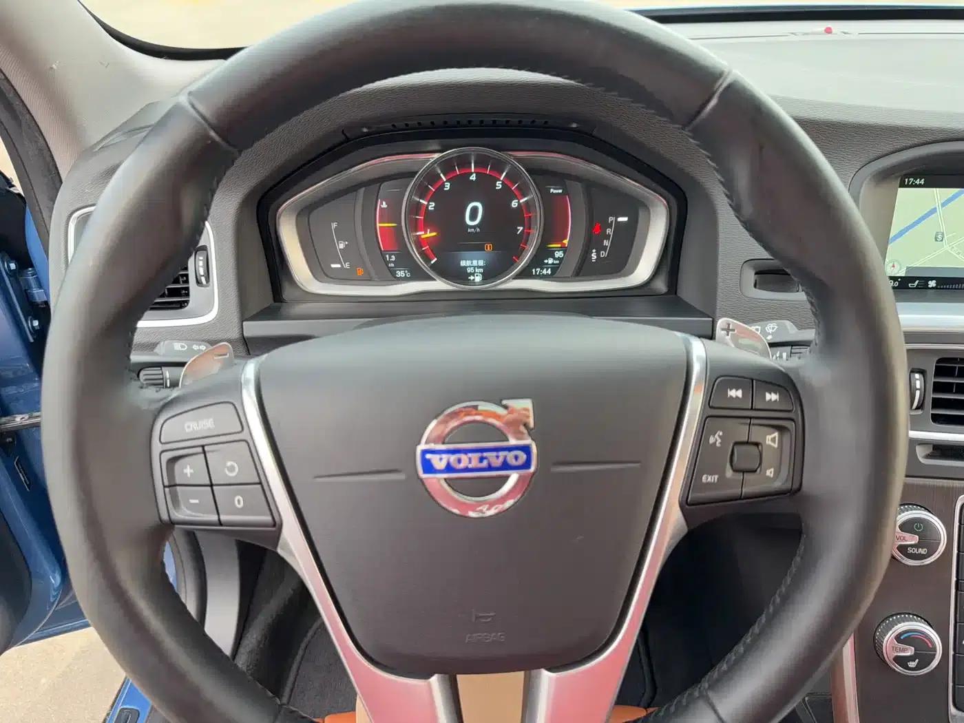 2015 Volvo V60 T5 Smart Edition — миниатюра 8