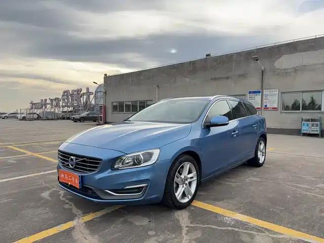 2015 Volvo V60 T5 Smart Edition