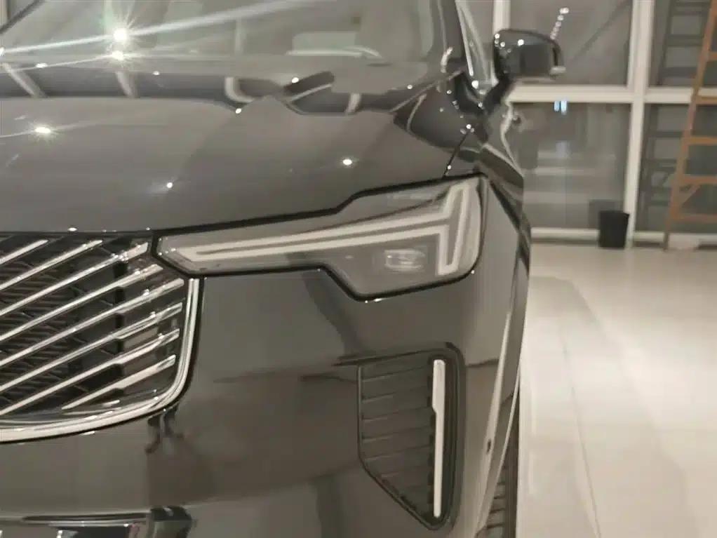 2025 Volvo XC90 Plug-in Hybrid Facelift T8 Luxury 7-Seater — миниатюра 11