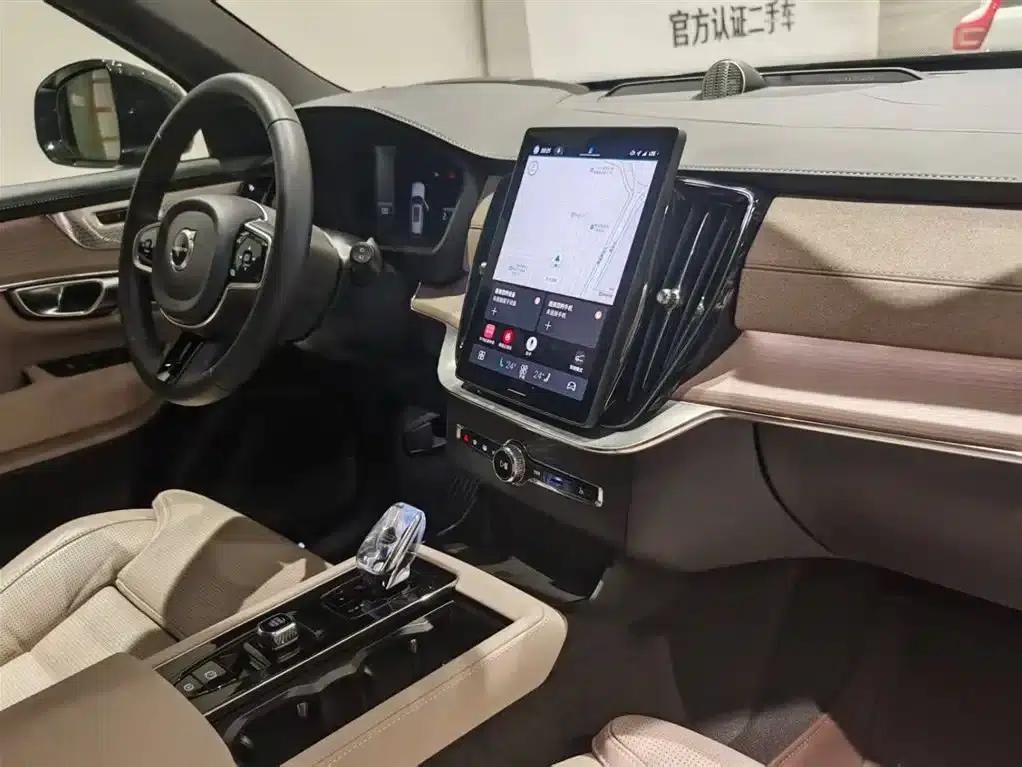2025 Volvo XC90 Plug-in Hybrid Facelift T8 Luxury 7-Seater — миниатюра 14
