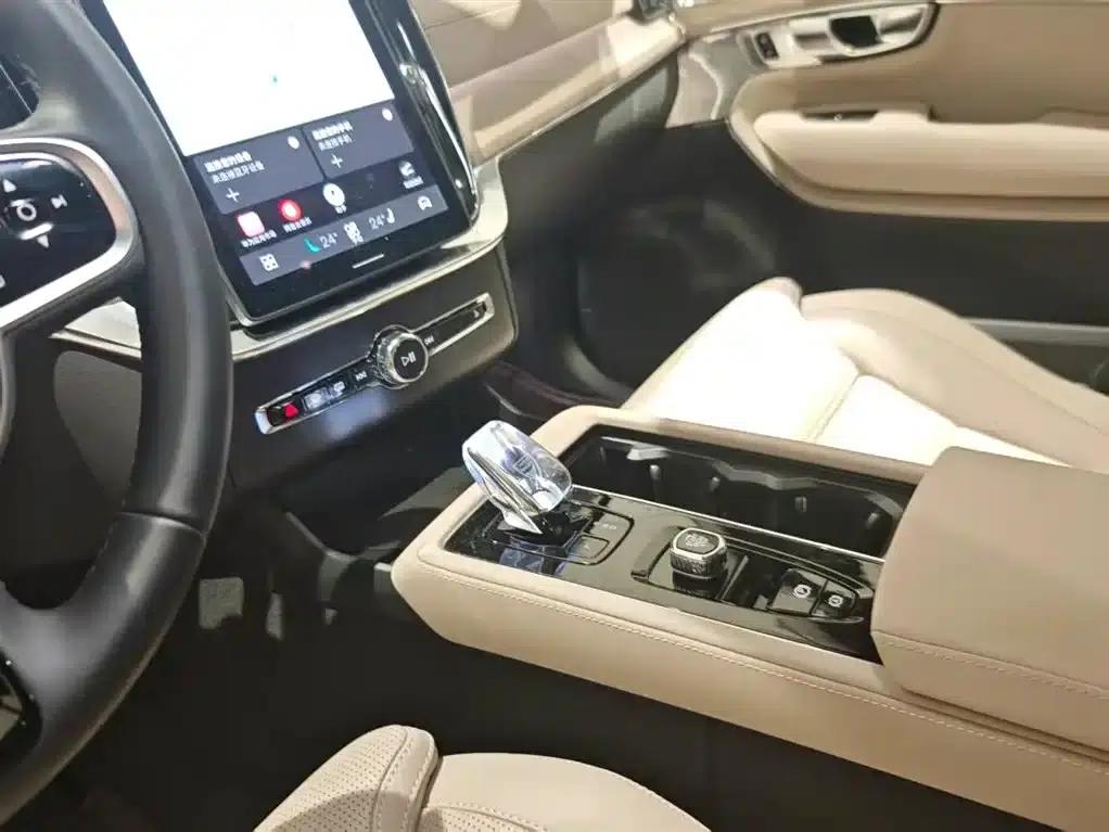 2025 Volvo XC90 Plug-in Hybrid Facelift T8 Luxury 7-Seater — миниатюра 20