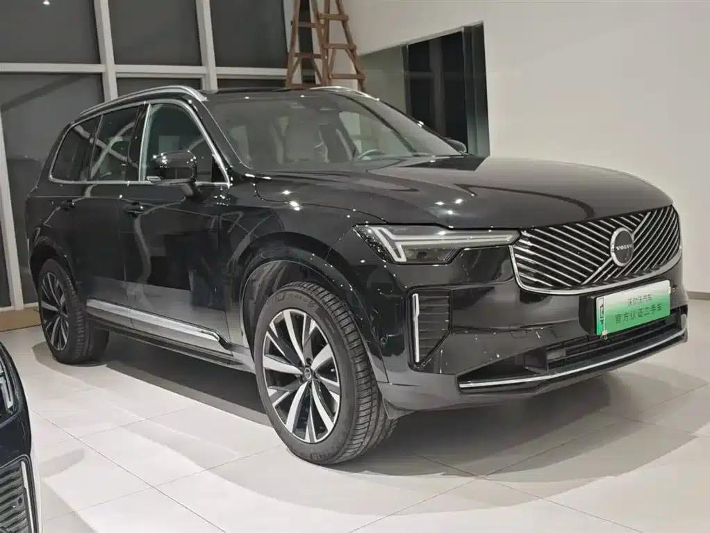 2025 Volvo XC90 Plug-in Hybrid Facelift T8 Luxury 7-Seater — миниатюра 3