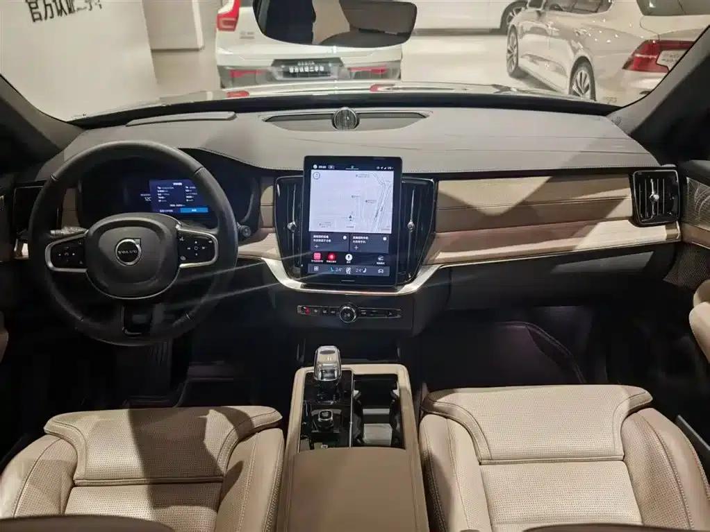 2025 Volvo XC90 Plug-in Hybrid Facelift T8 Luxury 7-Seater — миниатюра 23