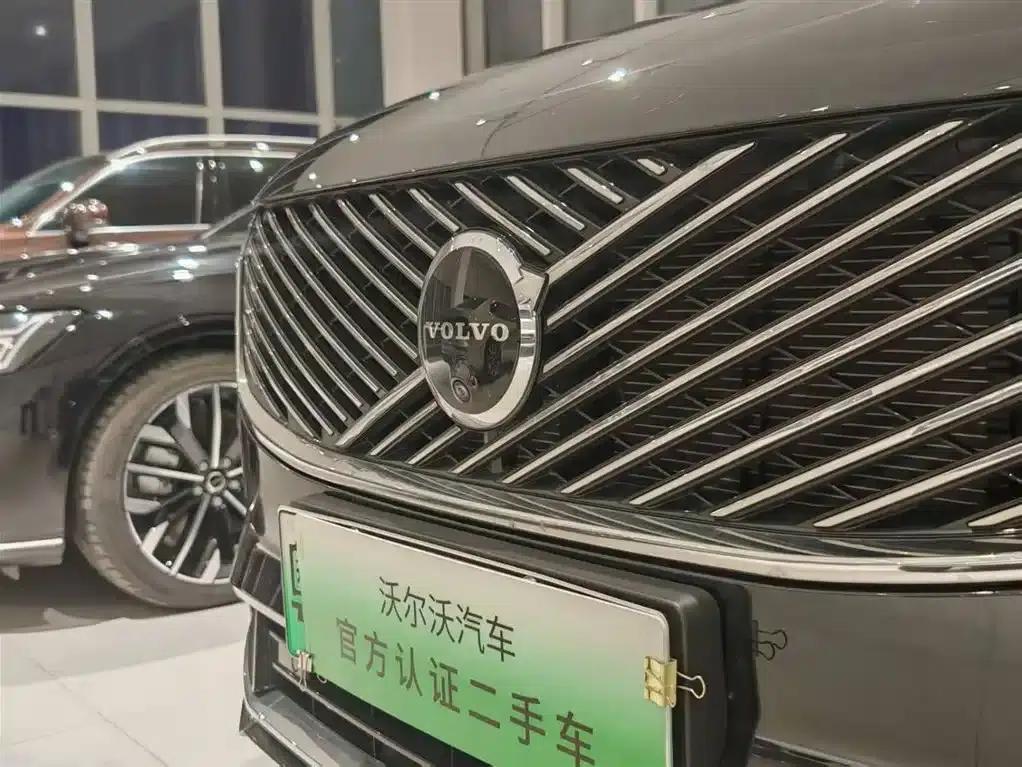 2025 Volvo XC90 Plug-in Hybrid Facelift T8 Luxury 7-Seater — миниатюра 9