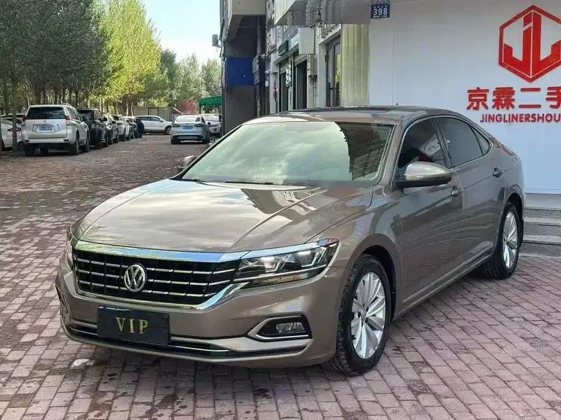 2019 Volkswagen Passat 330TSI Luxury Edition (National V Emission Standard) — миниатюра 1