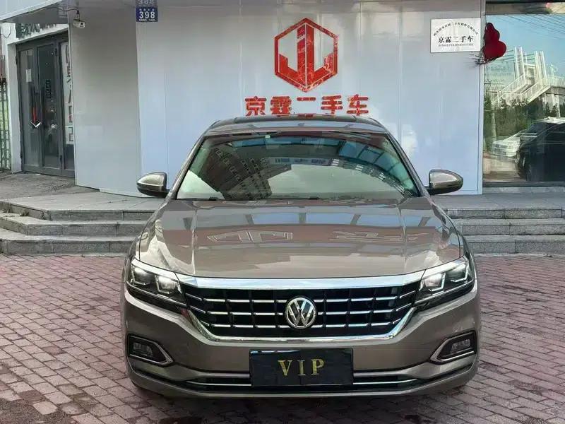2019 Volkswagen Passat 330TSI Luxury Edition (National V Emission Standard) — миниатюра 2