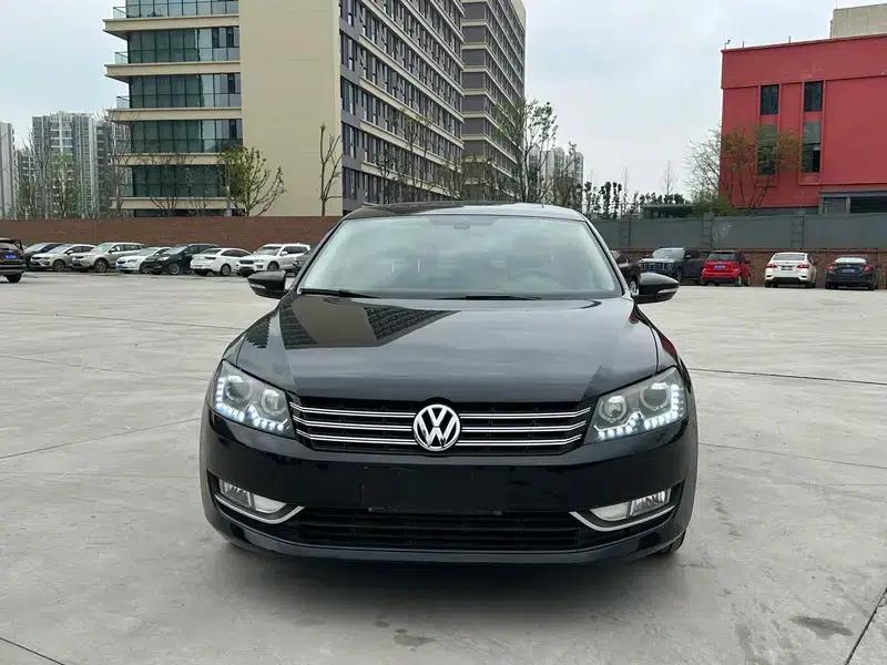 2011 Passat 1.8TSI DSG Royal Edition — миниатюра 2