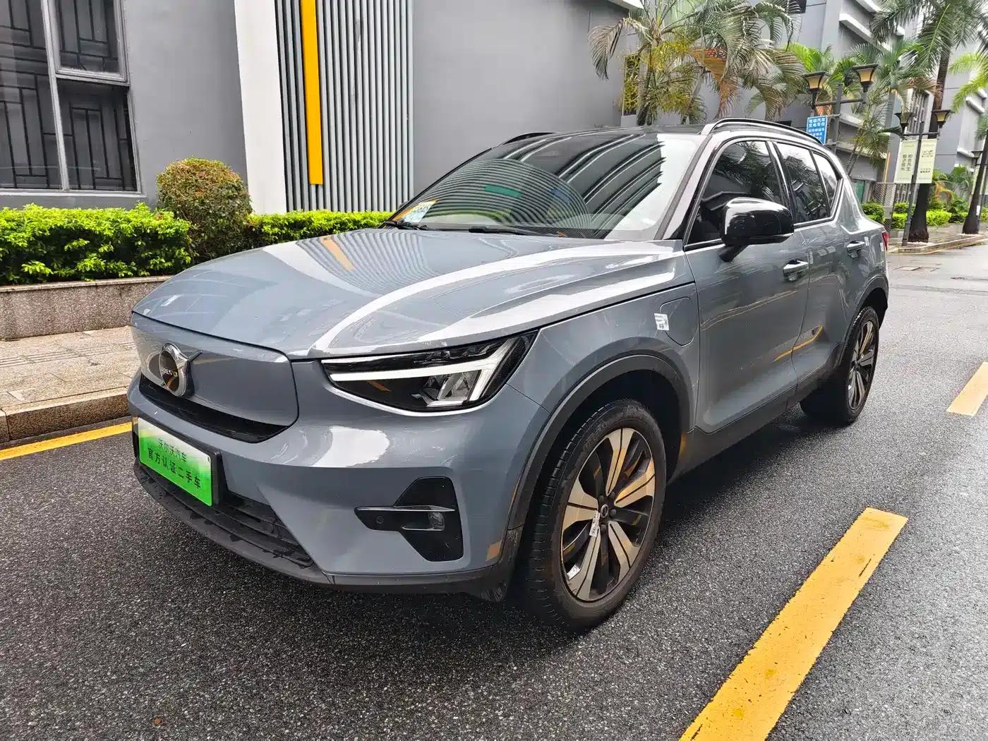 Volvo XC40 PHEV 2023 Long Range Edition — миниатюра 1