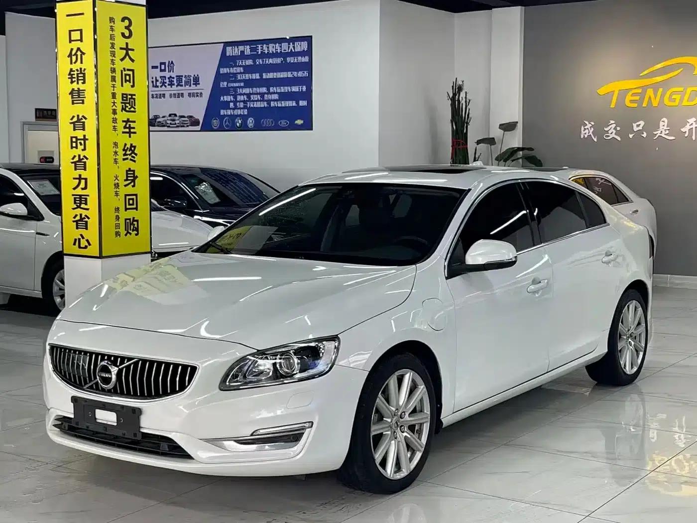 2018 Volvo S60 Plug-in Hybrid, S60L E-Drive Hybrid T6 Entry Edition — миниатюра 1
