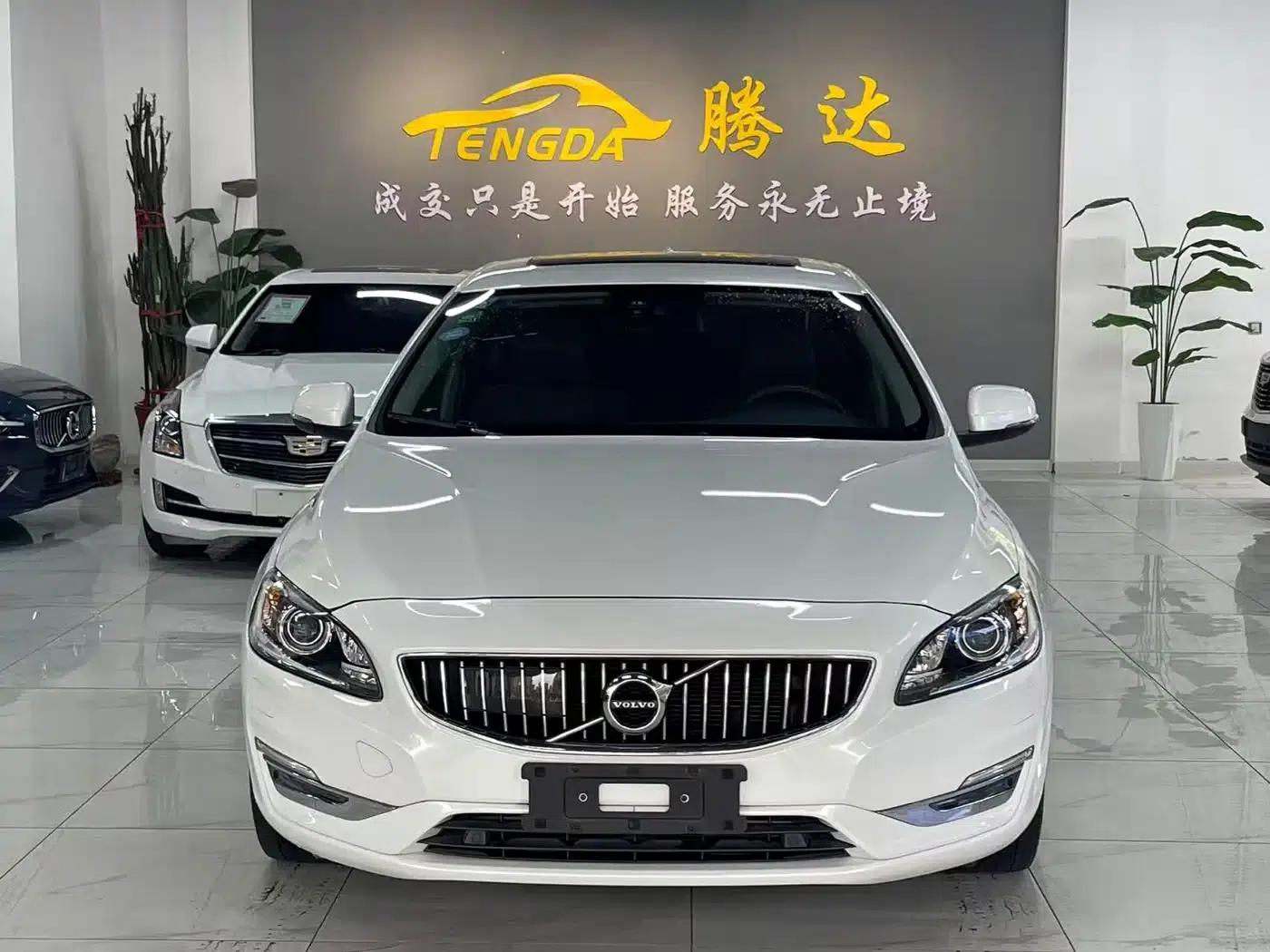 2018 Volvo S60 Plug-in Hybrid, S60L E-Drive Hybrid T6 Entry Edition — миниатюра 2