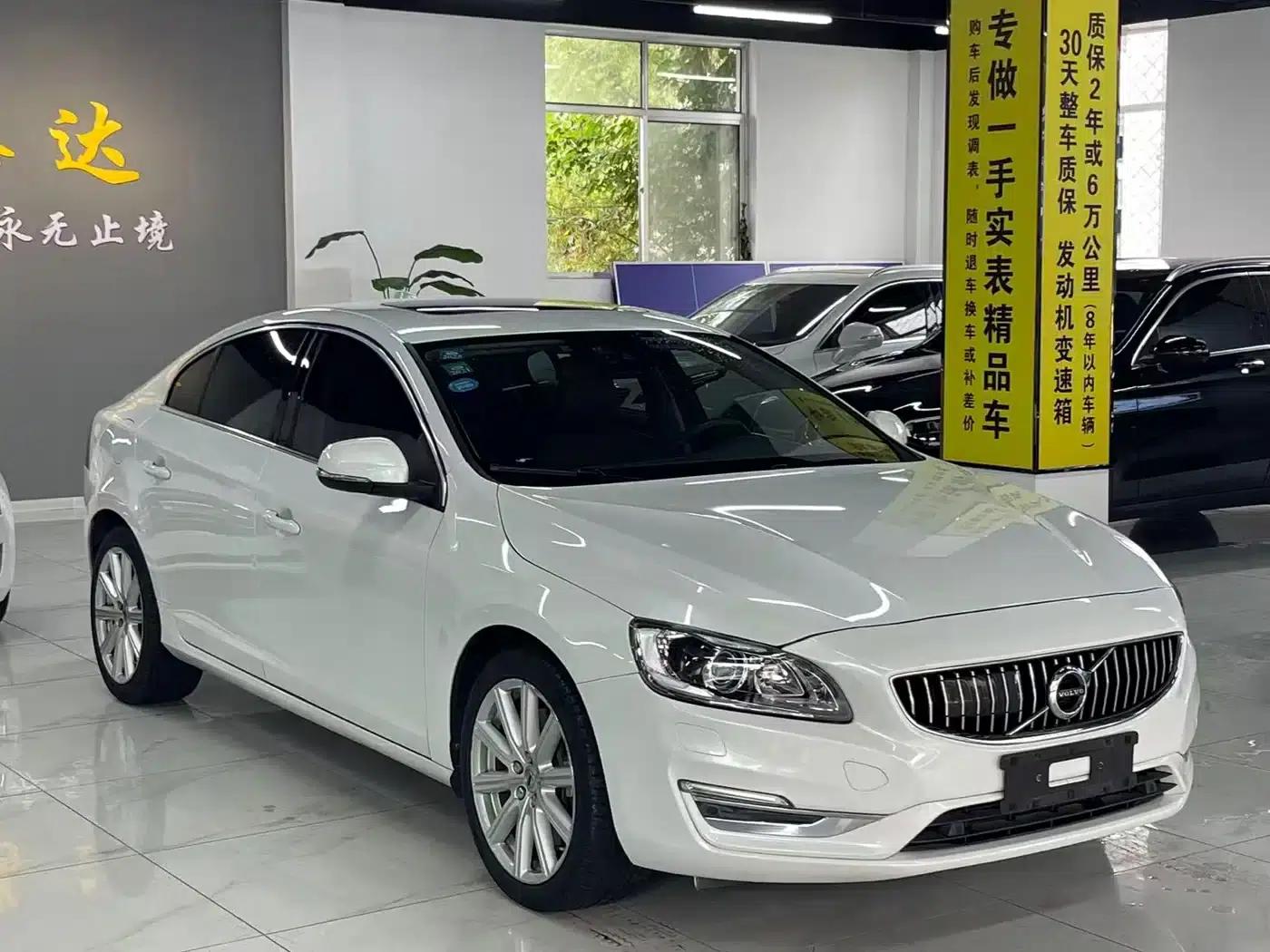 2018 Volvo S60 Plug-in Hybrid, S60L E-Drive Hybrid T6 Entry Edition — миниатюра 3
